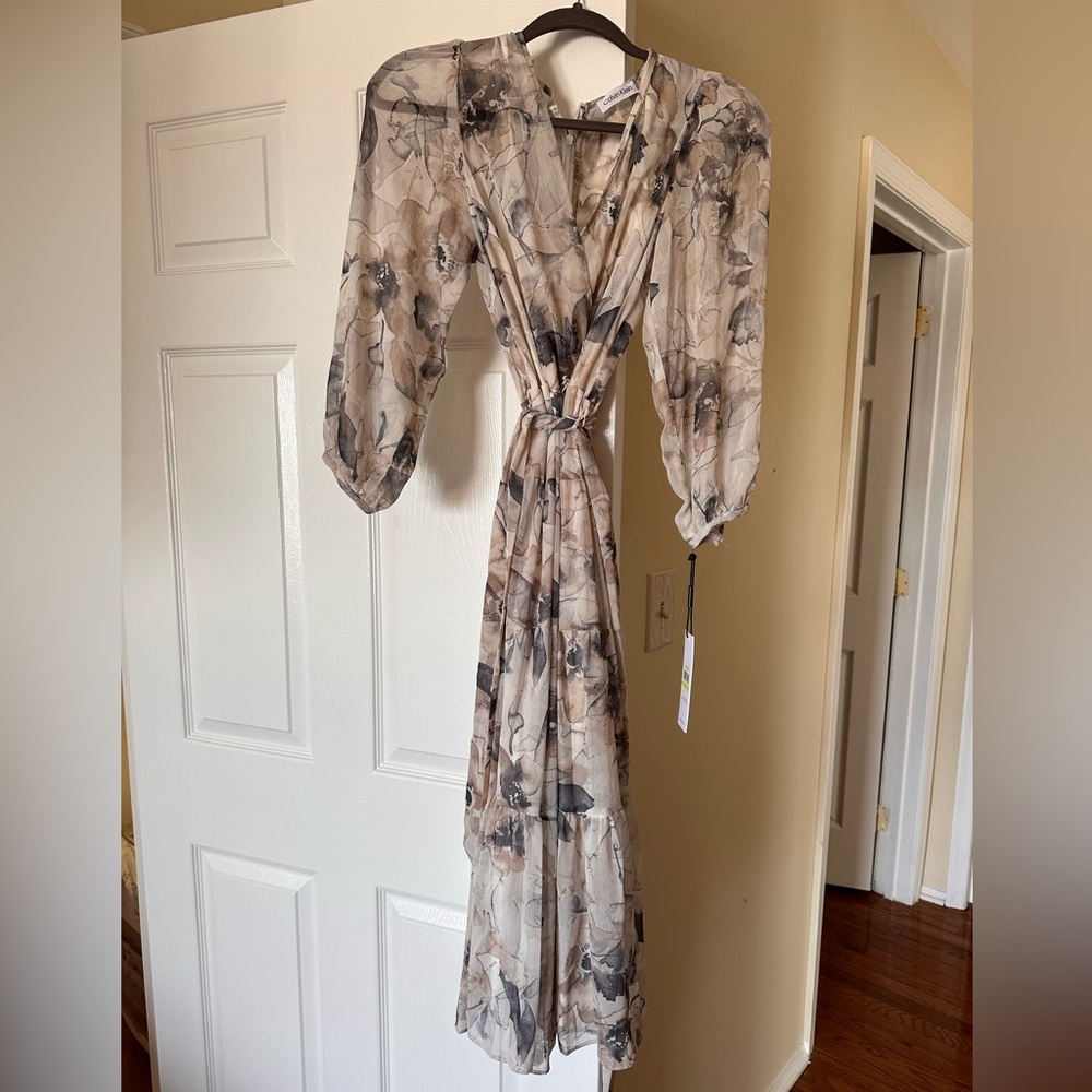 Never worn Calvin Klein dress. Size 4.